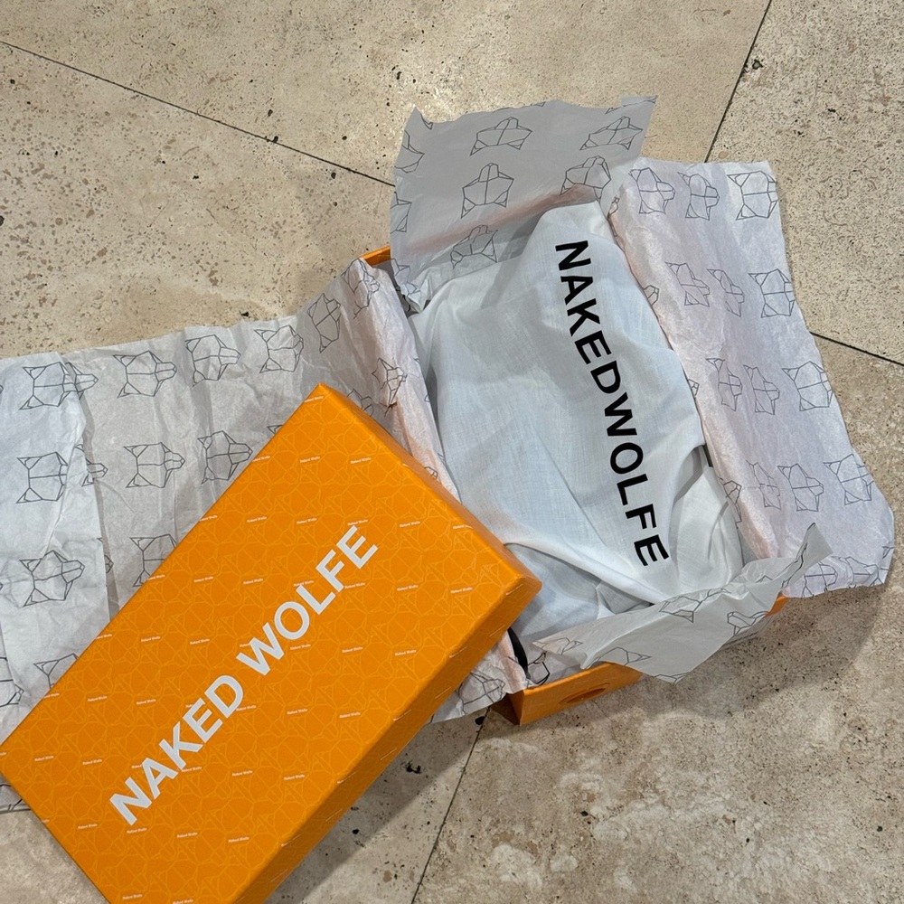 NWT Naked Wolfe Black Sculpted Heels, size 8 US.